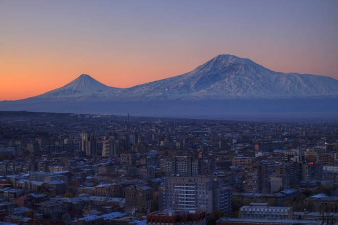 Yerevan_Armenia_with_the_backdrop_of_Mount_Ararat